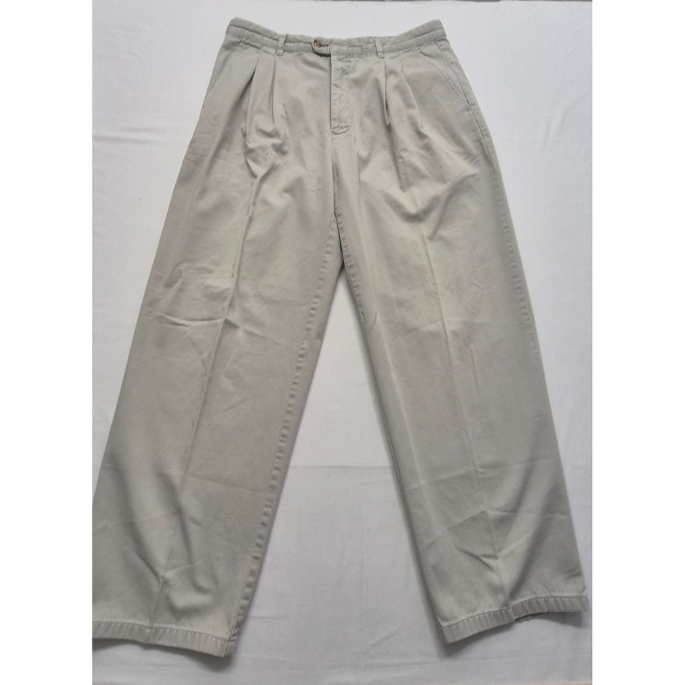 Tommy Hilfiger men's khaki pleaded front chino pants sz. 36x32 100% Cotton